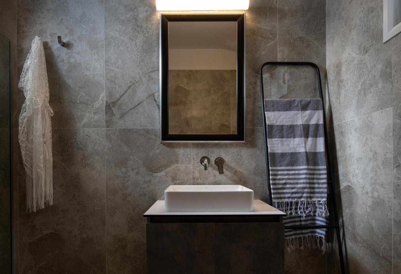 Olenia Luxury Apartments 3 Neos Marmaras Exterior photo